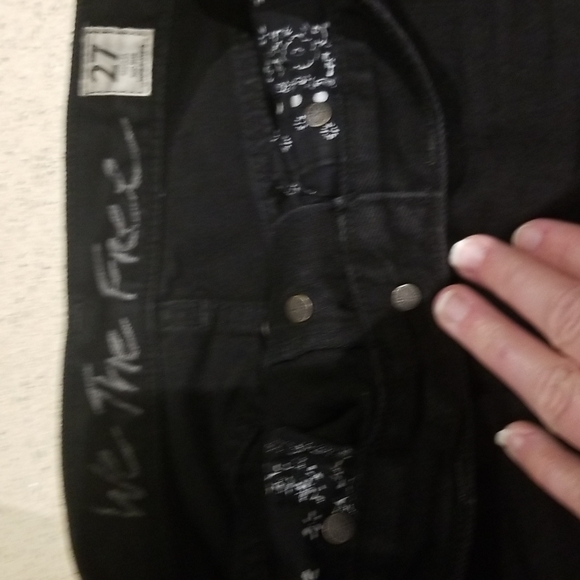 We The Free black button fly jean shorts sz 27 great condition - Picture 5 of 9